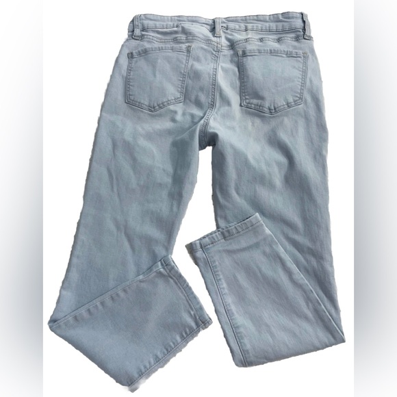 Buffalo David Bitton Capri Jeans Women's 8/29 Mid-Rise Super Soft Light Denim - Picture 5 of 10